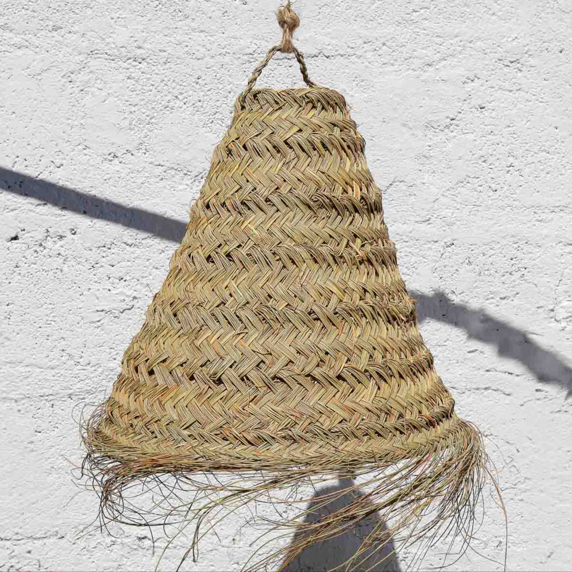Suspension "Djemaa" – Tressage plein en alfa naturelle