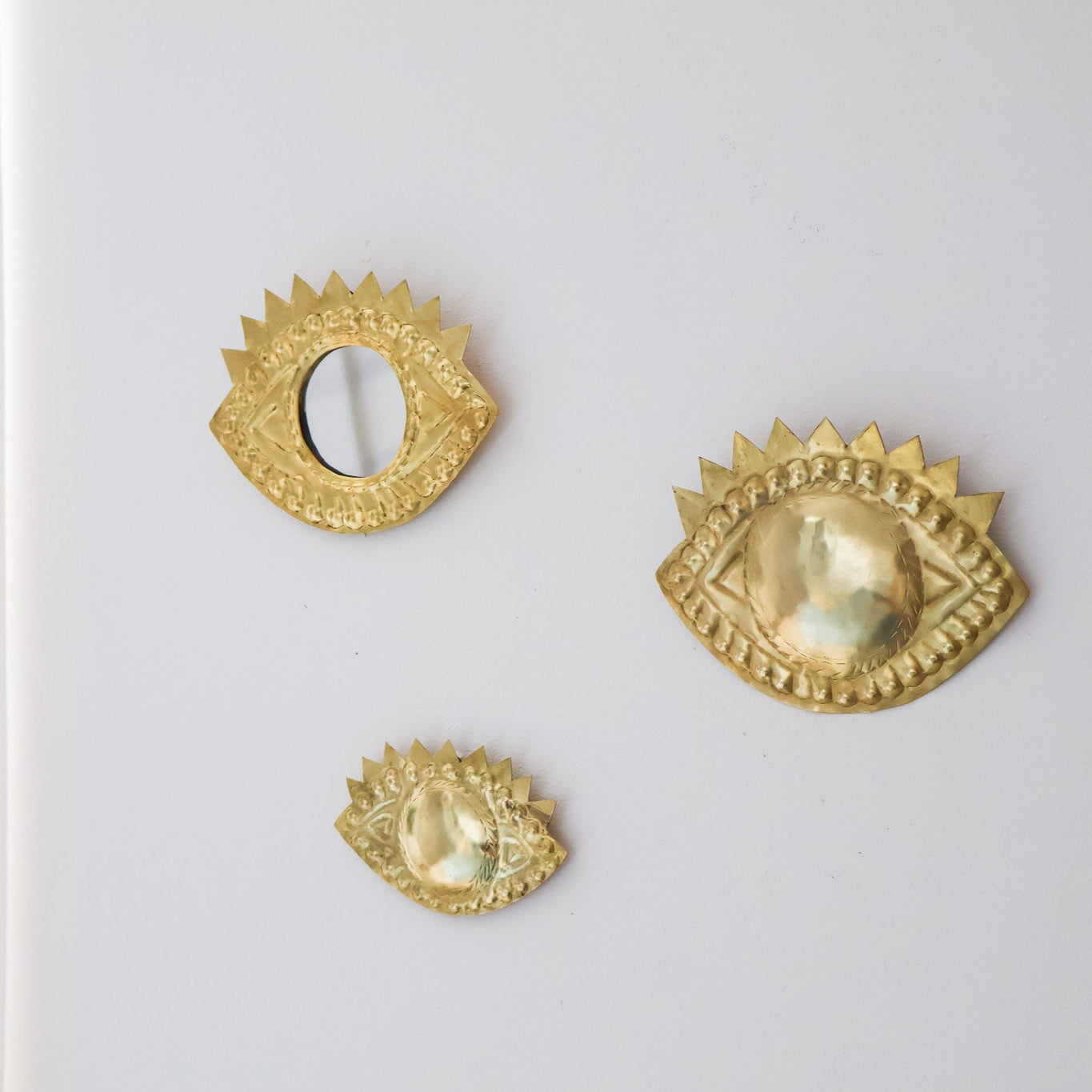 Ex-voto œil – Laiton doré, avec ou sans miroir