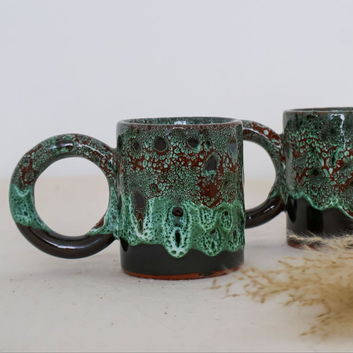 Tasse avec anse ronde - collection Ayyur