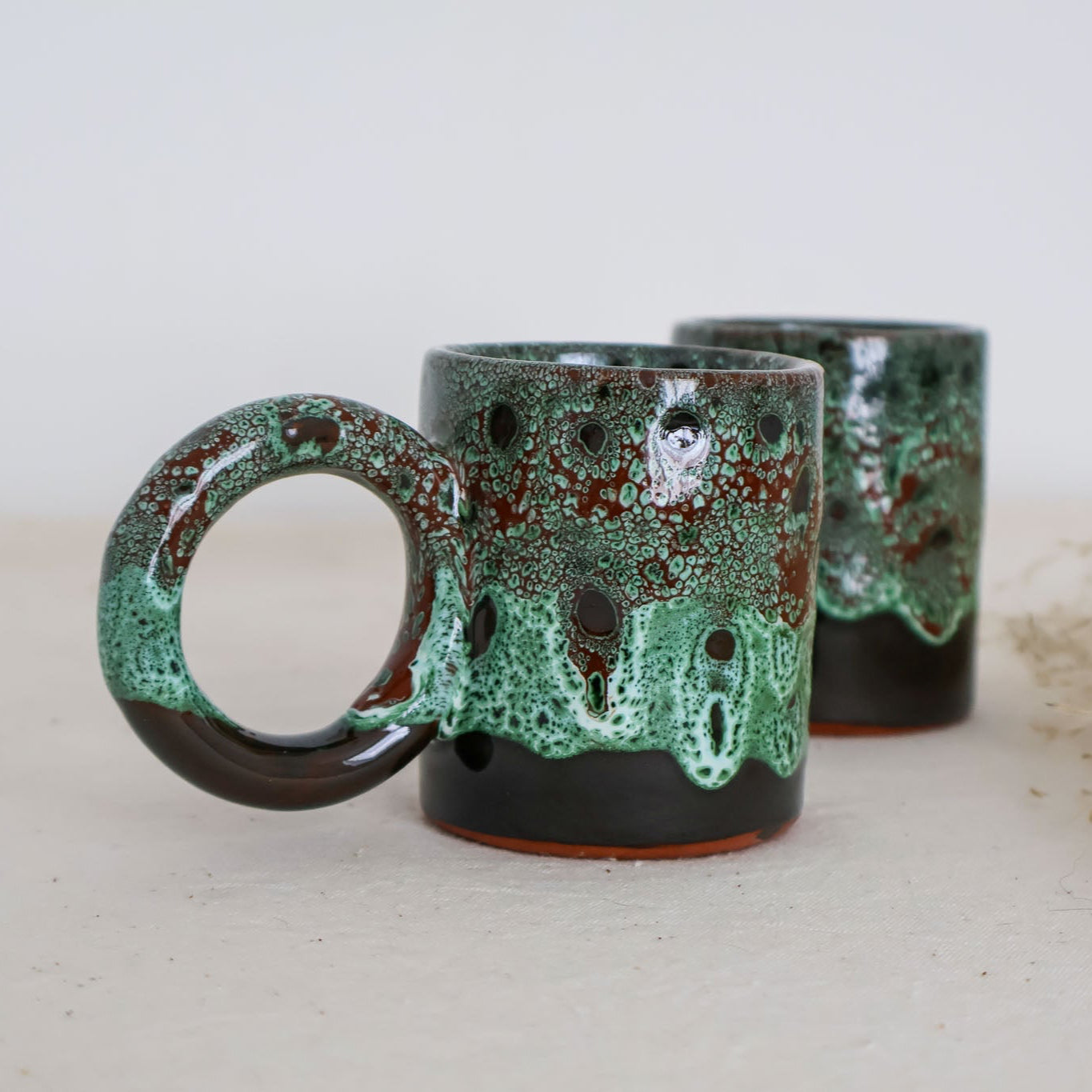 Tasse avec anse ronde - collection Ayyur