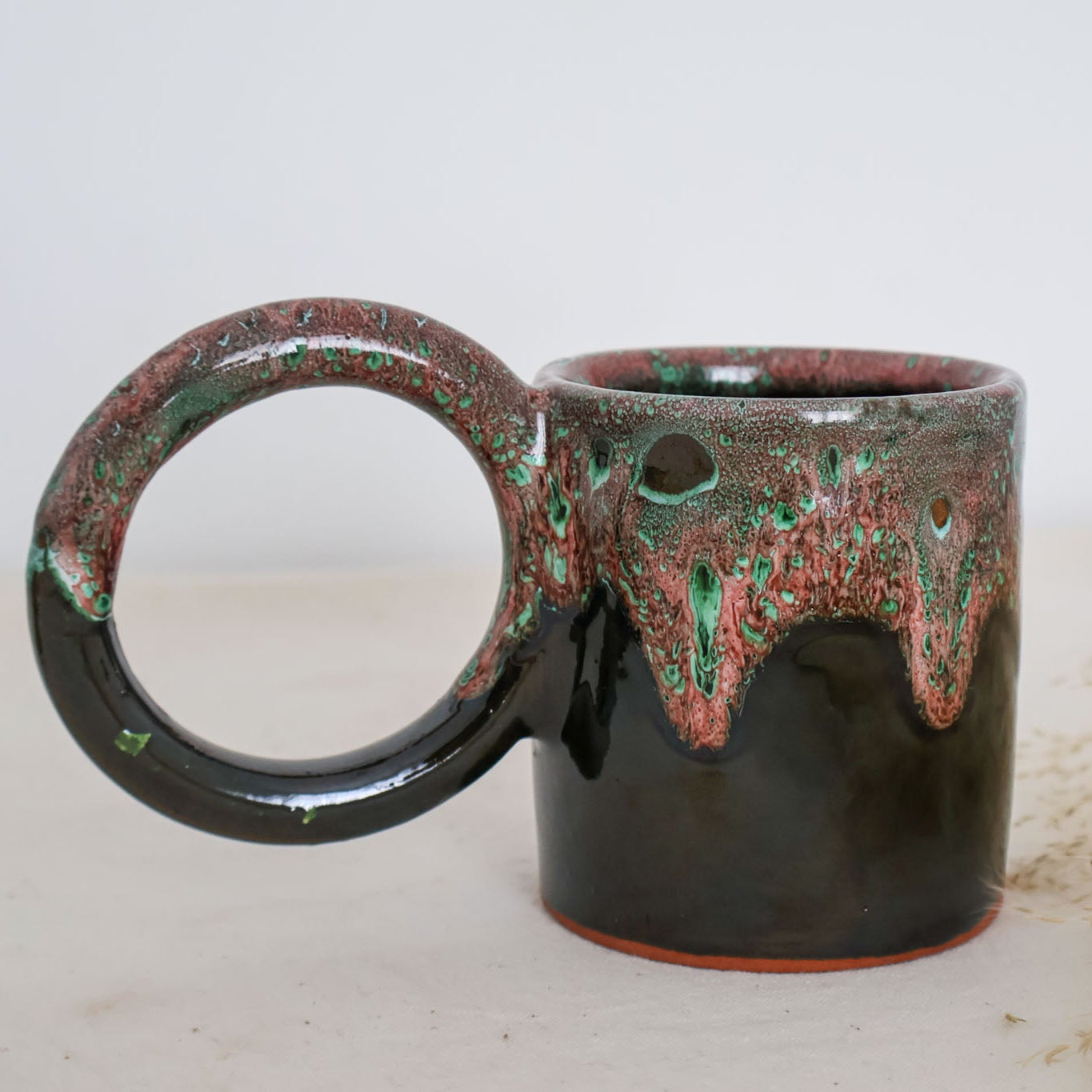 Tasse avec anse ronde - collection Ayyur