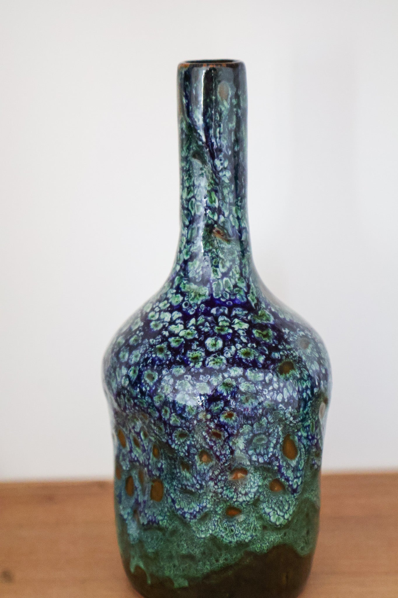 Vase bouteille Qenina – collection Ayyur