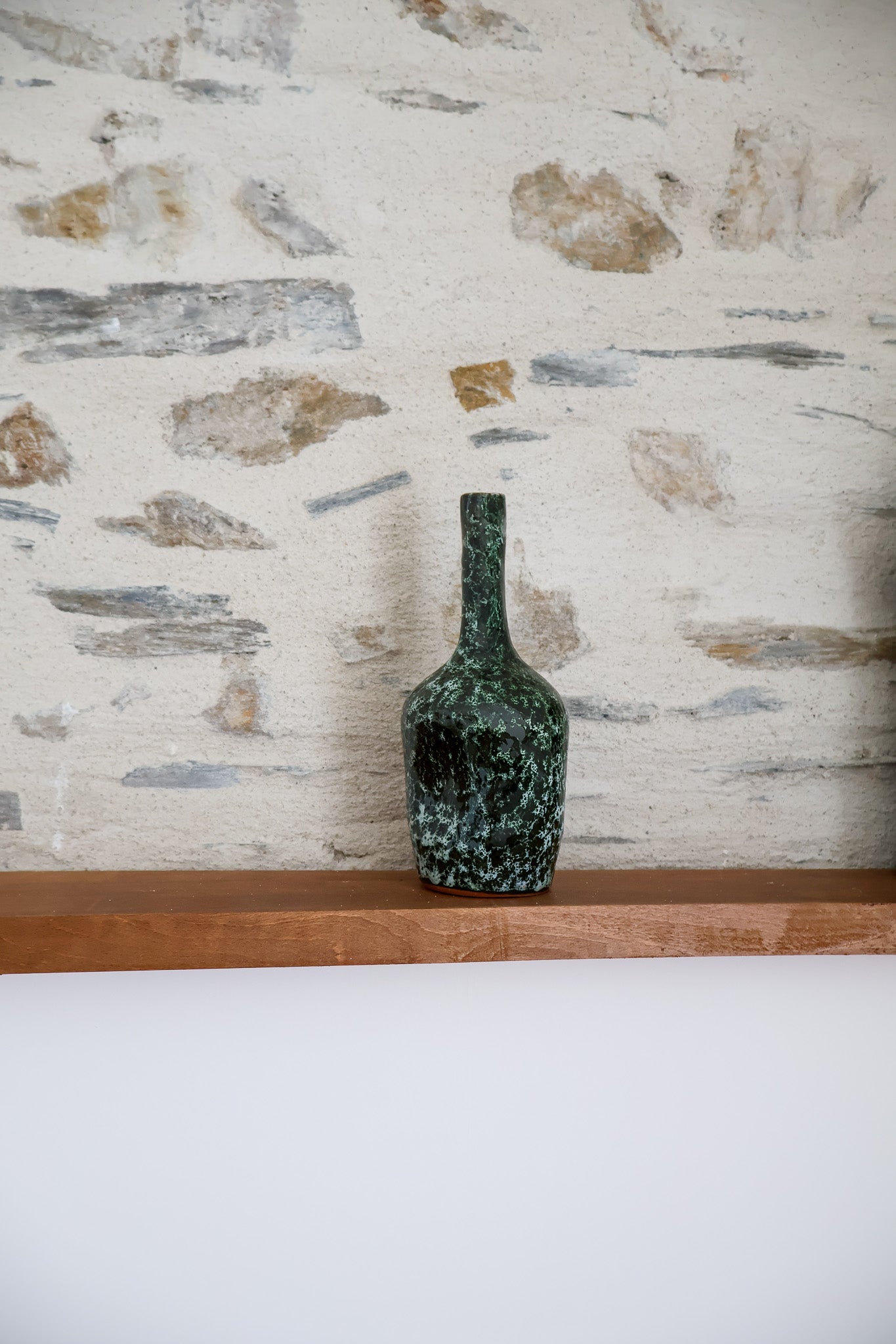 Vase bouteille Qenina – collection Ayyur