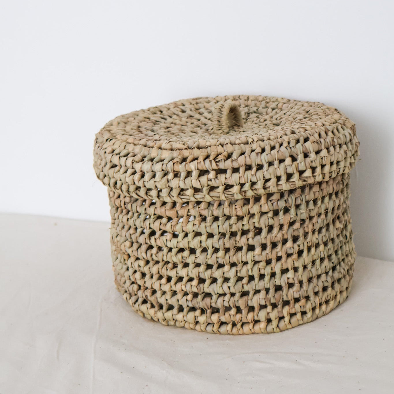 Boîte de rangement ronde en osier marocain avec couvercle Ø 22 cm – Maison Asli
