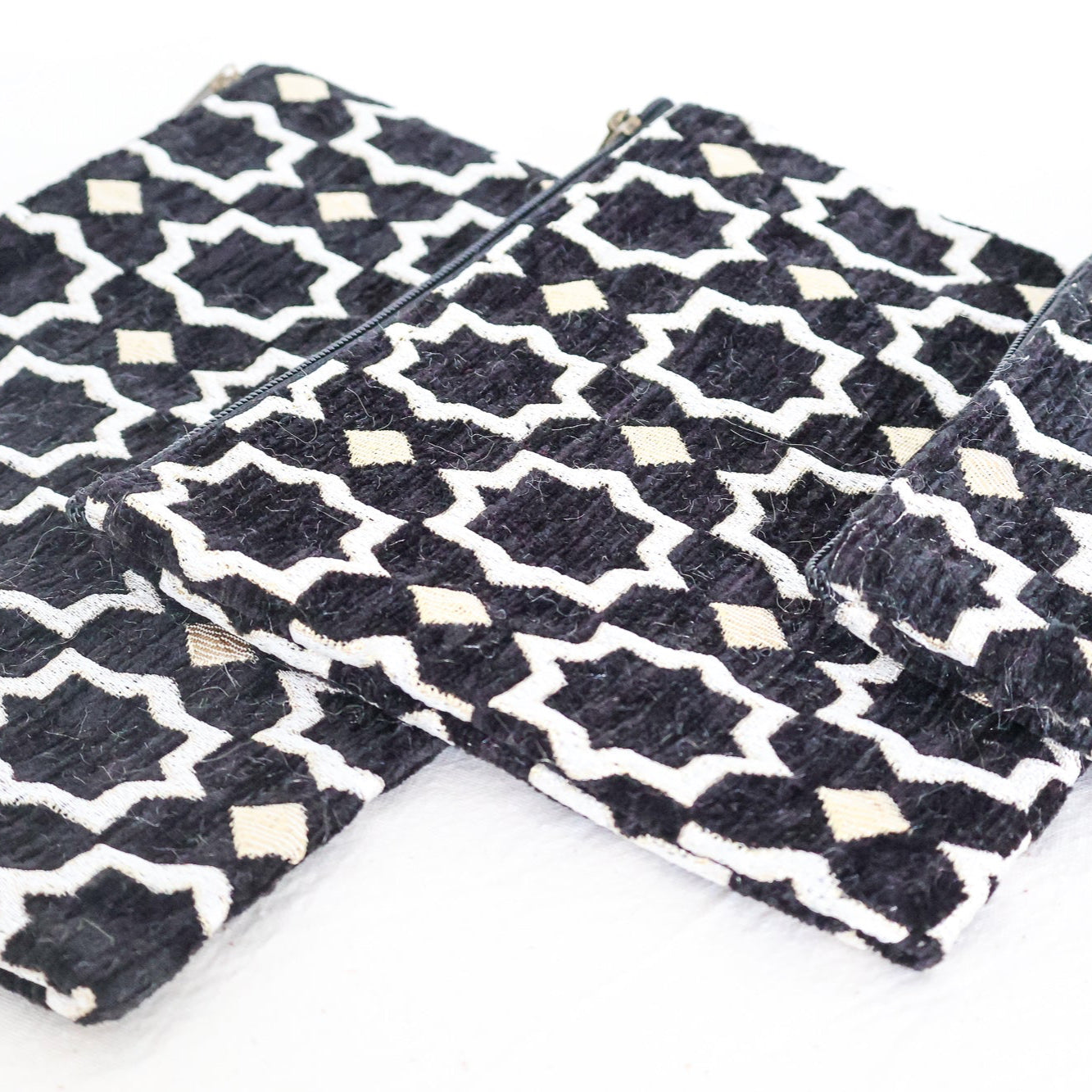 Pochette artisanale - 9 couleurs & 3 tailles