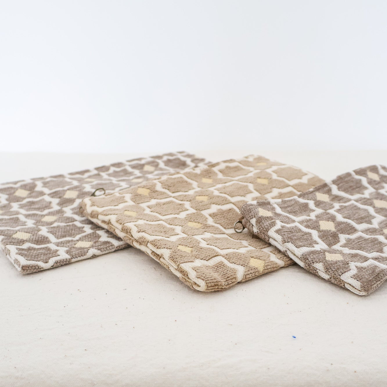 Pochette artisanale - 9 couleurs & 3 tailles