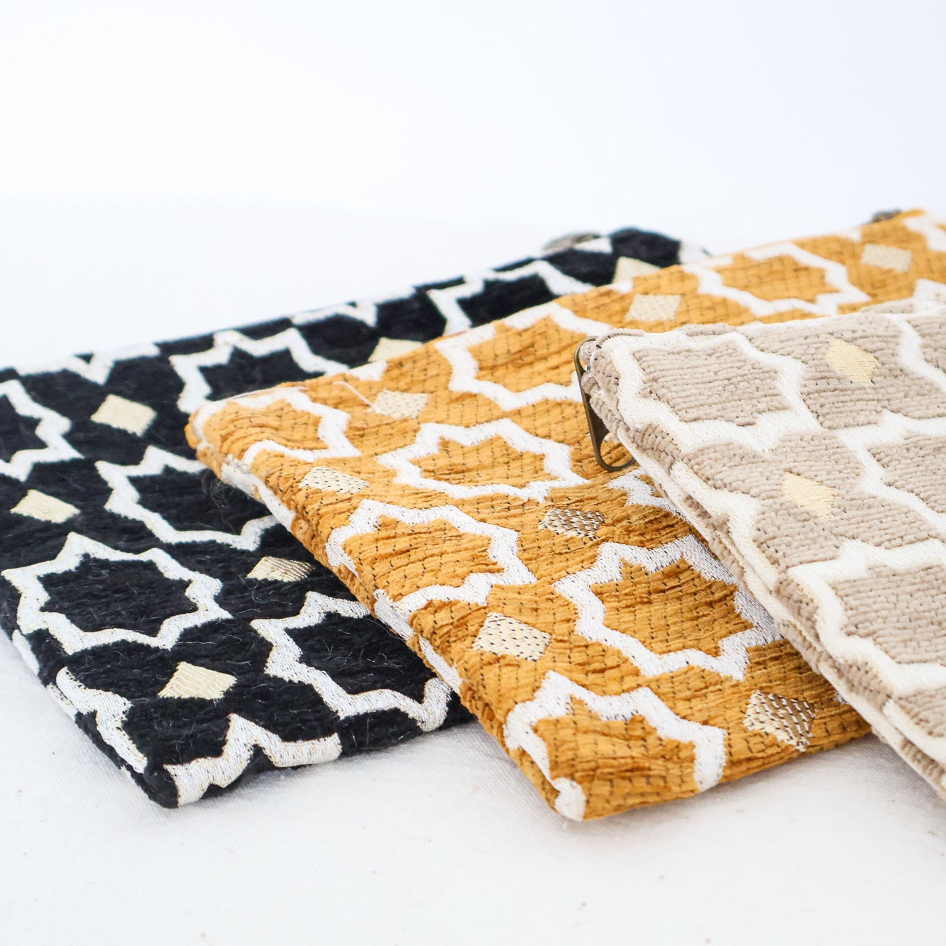 Pochette artisanale - 9 couleurs & 3 tailles