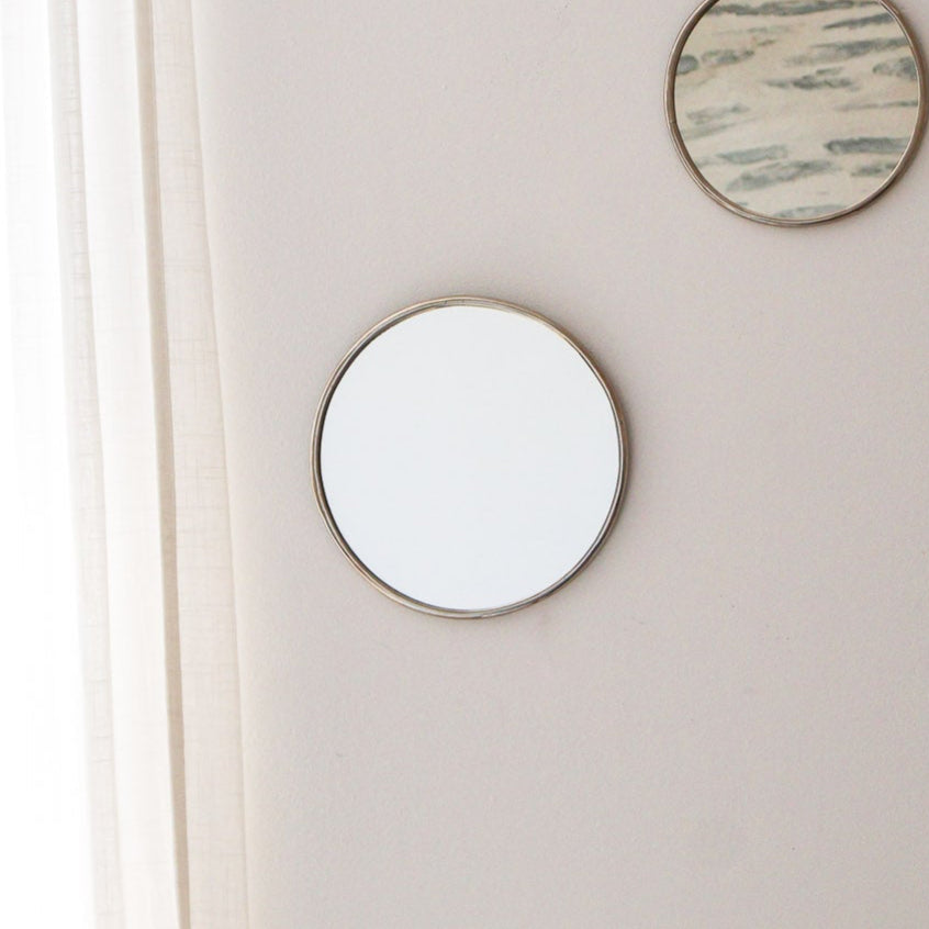 Miroir Tayra – Forme ronde en laiton, fabrication artisanale