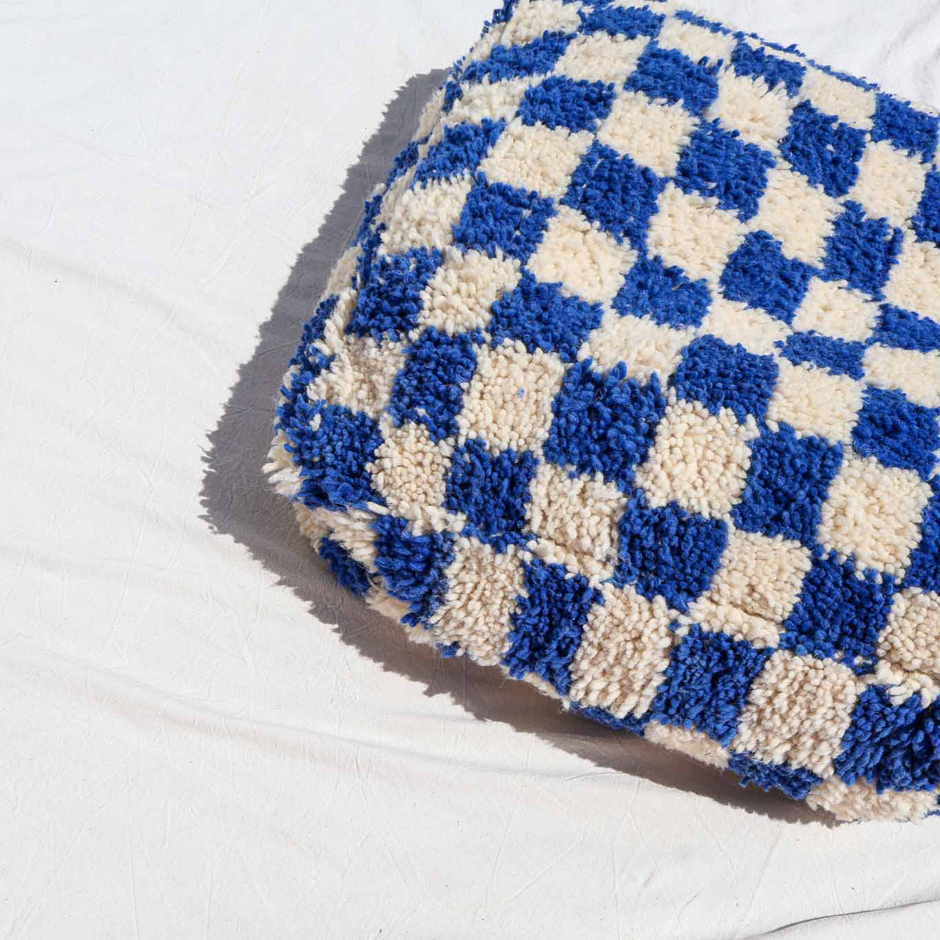 Pouf damier Beni Ouarain – 60x60x25 cm