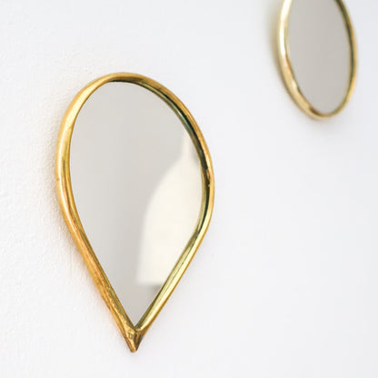 Miroir décoratif artisanal – Laiton doré (formes variées)