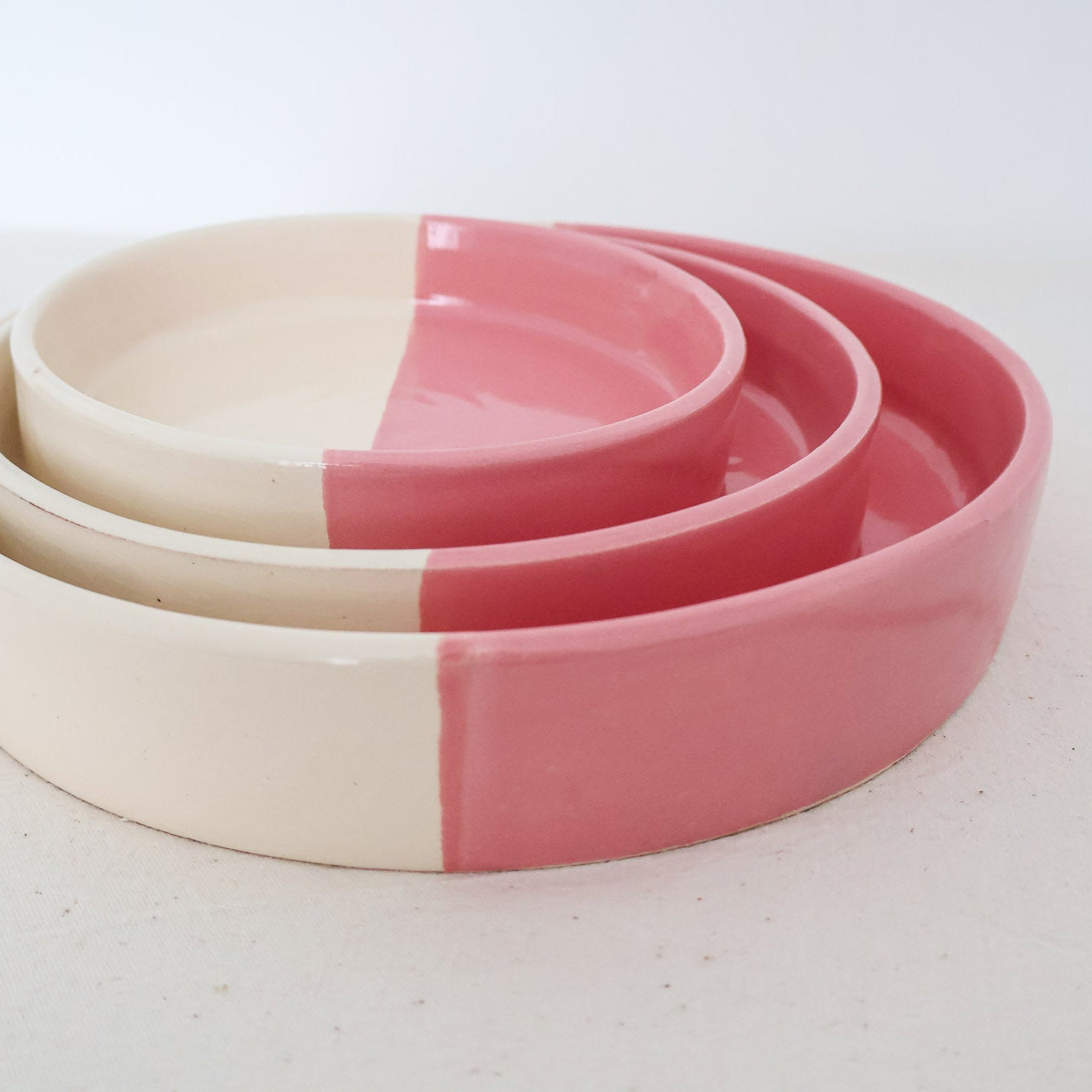 Plat rond en céramique, 3 tailles - collection Nisf