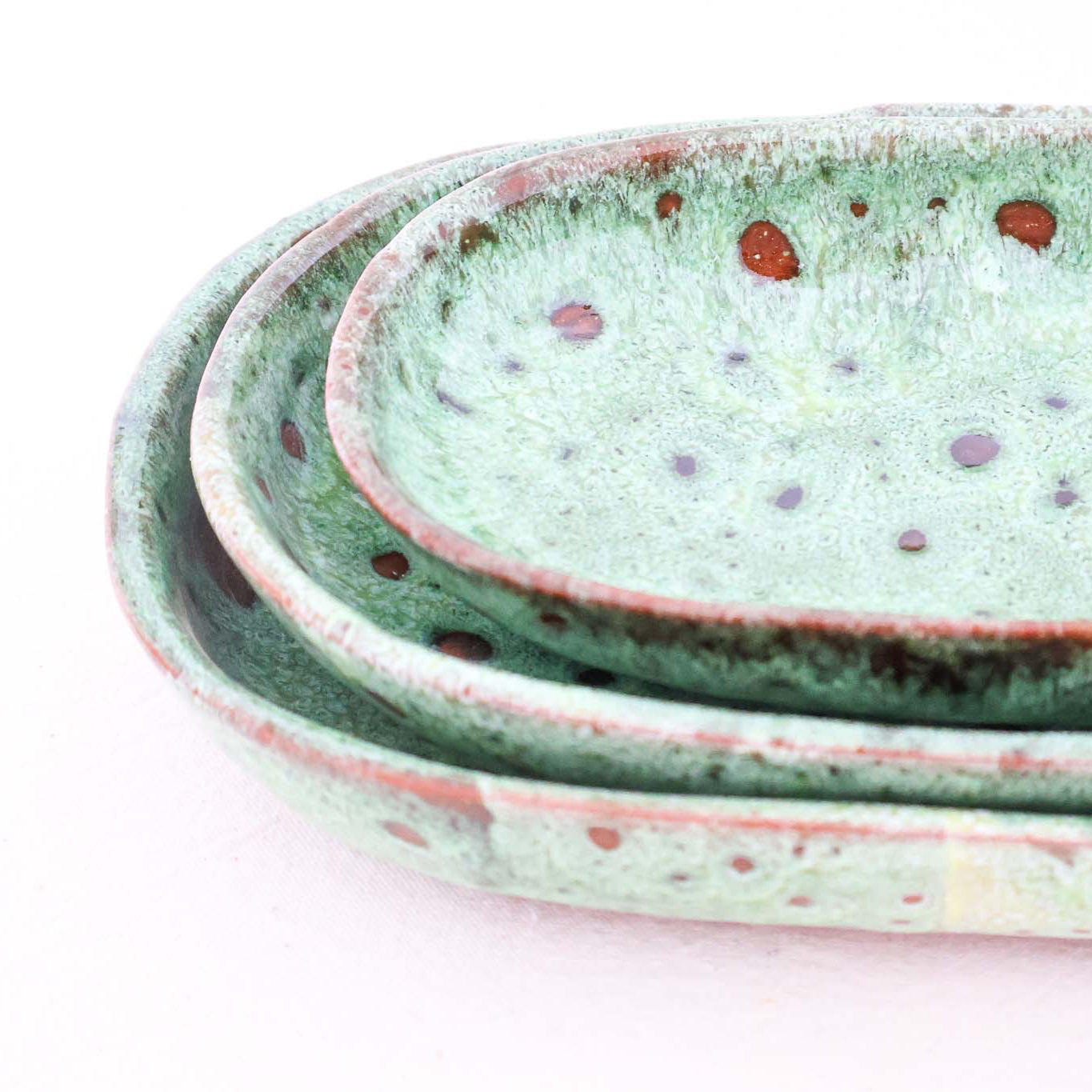 Plat en céramique, 3 tailles - collection Ayyur