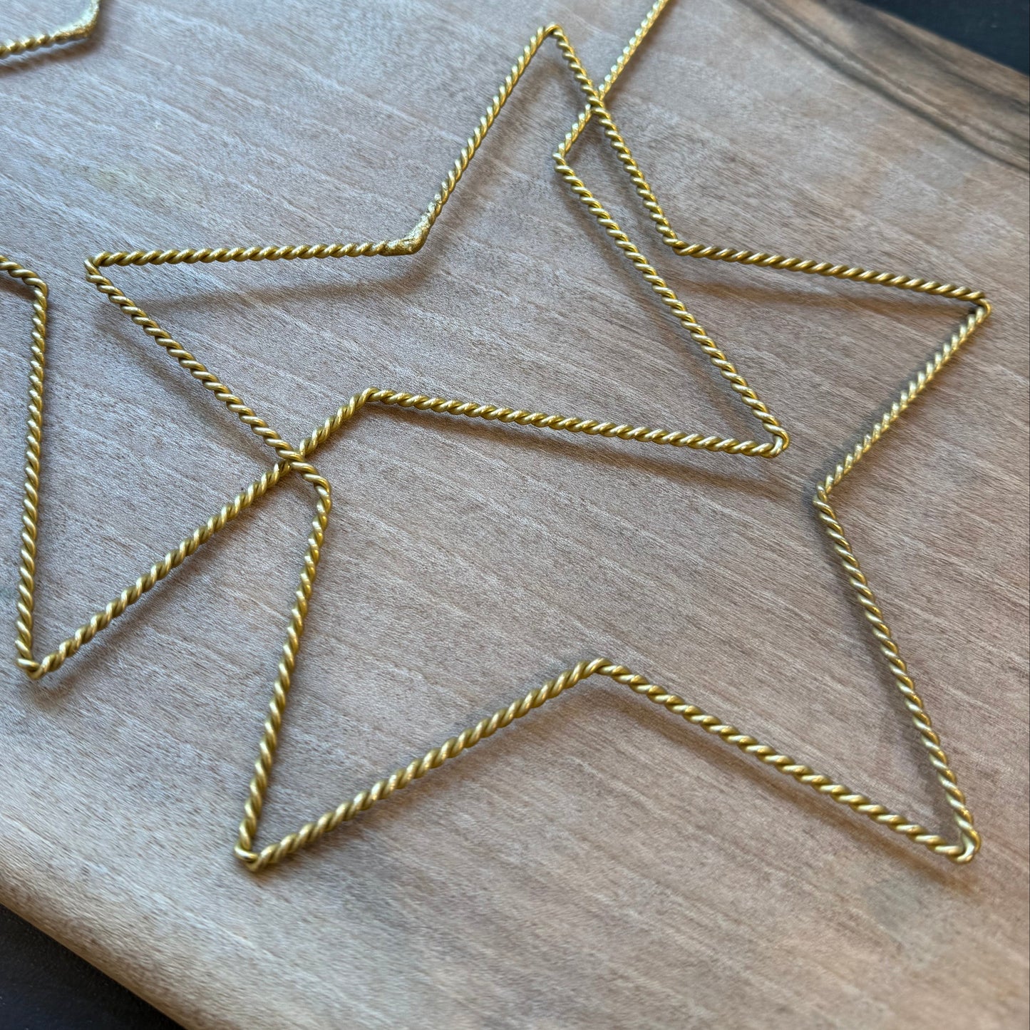 Formes décoratives en laiton torsadé – Oiseau, Nuage, Etoile ou Lune