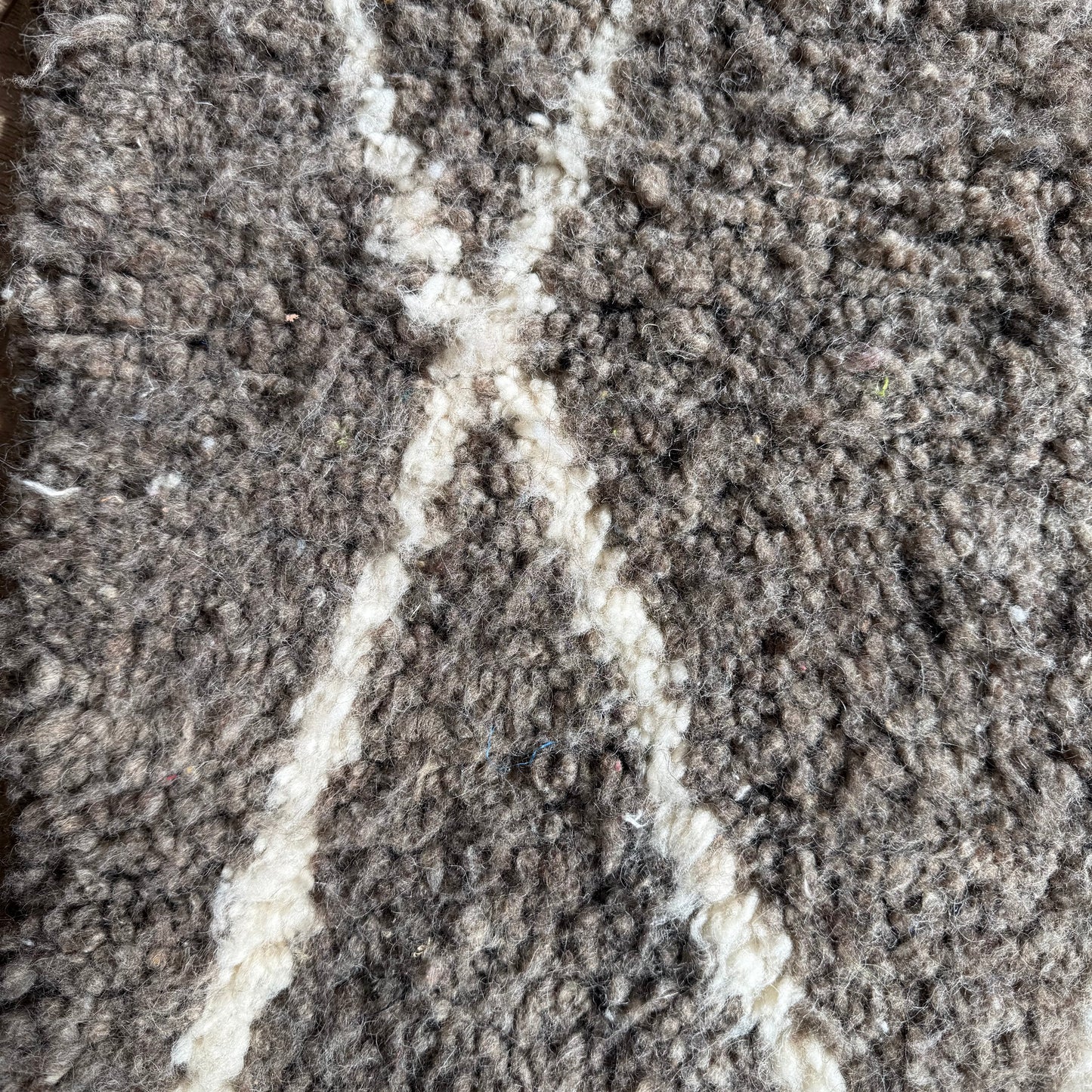 Tapis descente de lit berbère Beni Ouarain – Marron