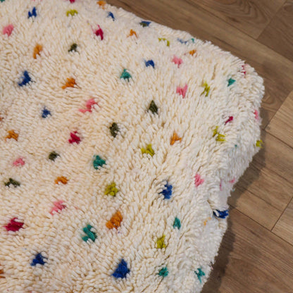 pouf Beni Ouarain à pois coloré