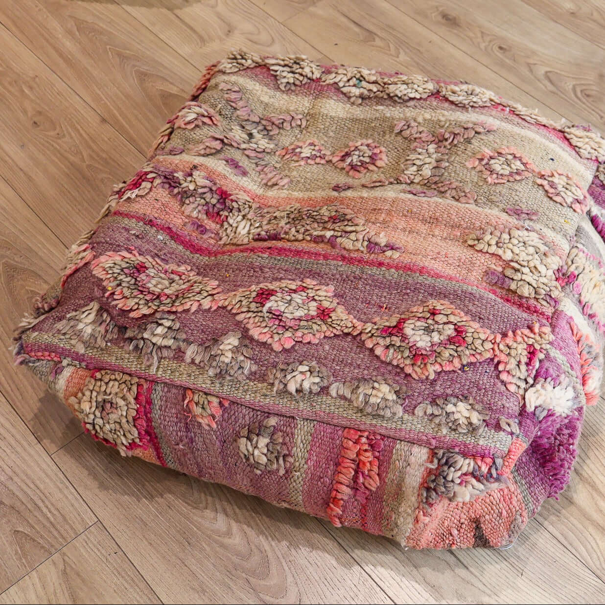 Pouf vintage Boujad – violet & kaki