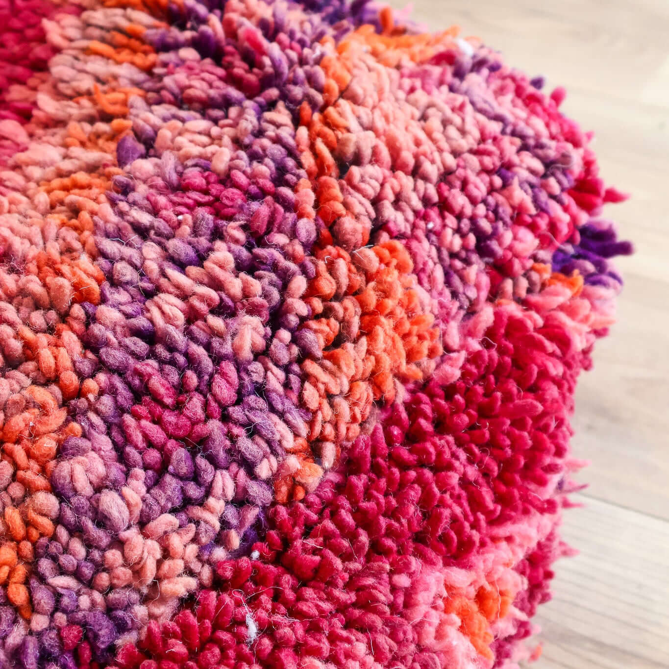 Pouf vintage Boujad – rouge & orange