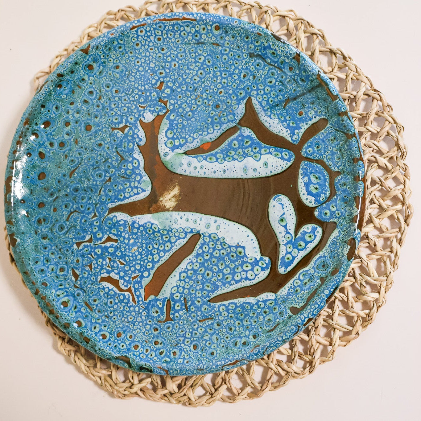 Assiette ronde en céramique, turquoise, 3 tailles - collection Ayyur, assiette de présentation émaillée artisanale, motif texturé