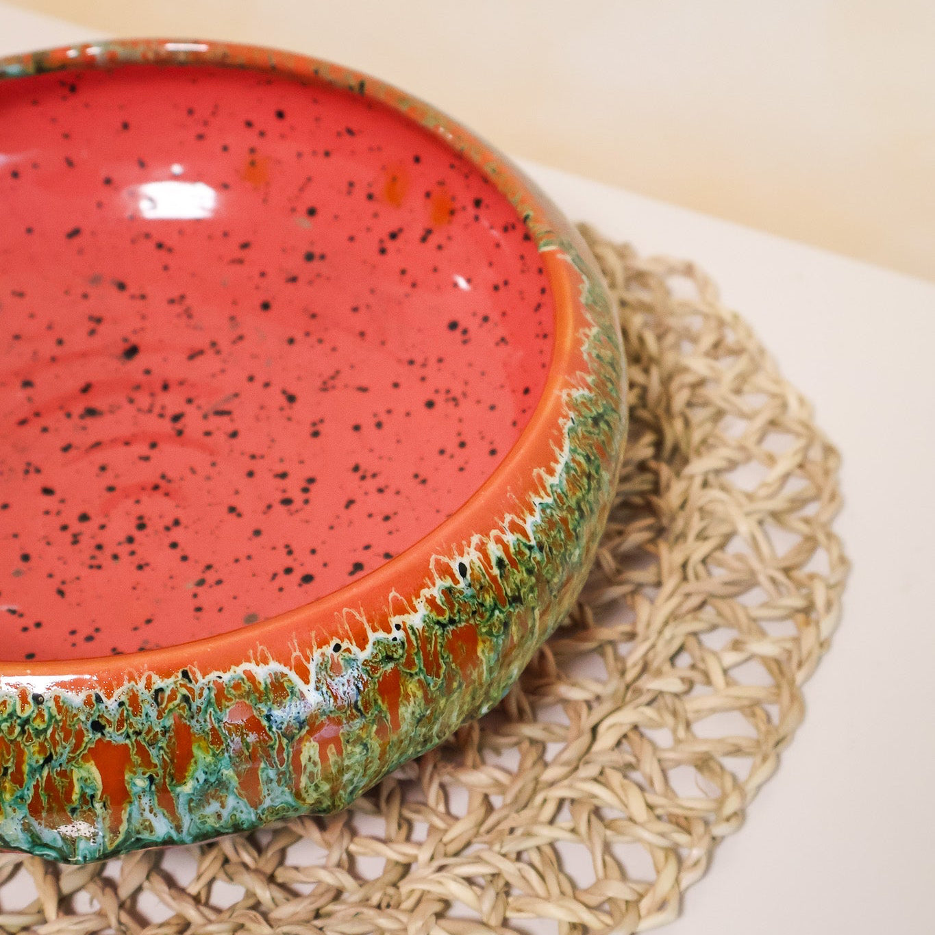 Plat arrondi en céramique, 3 tailles - collection Ayyur