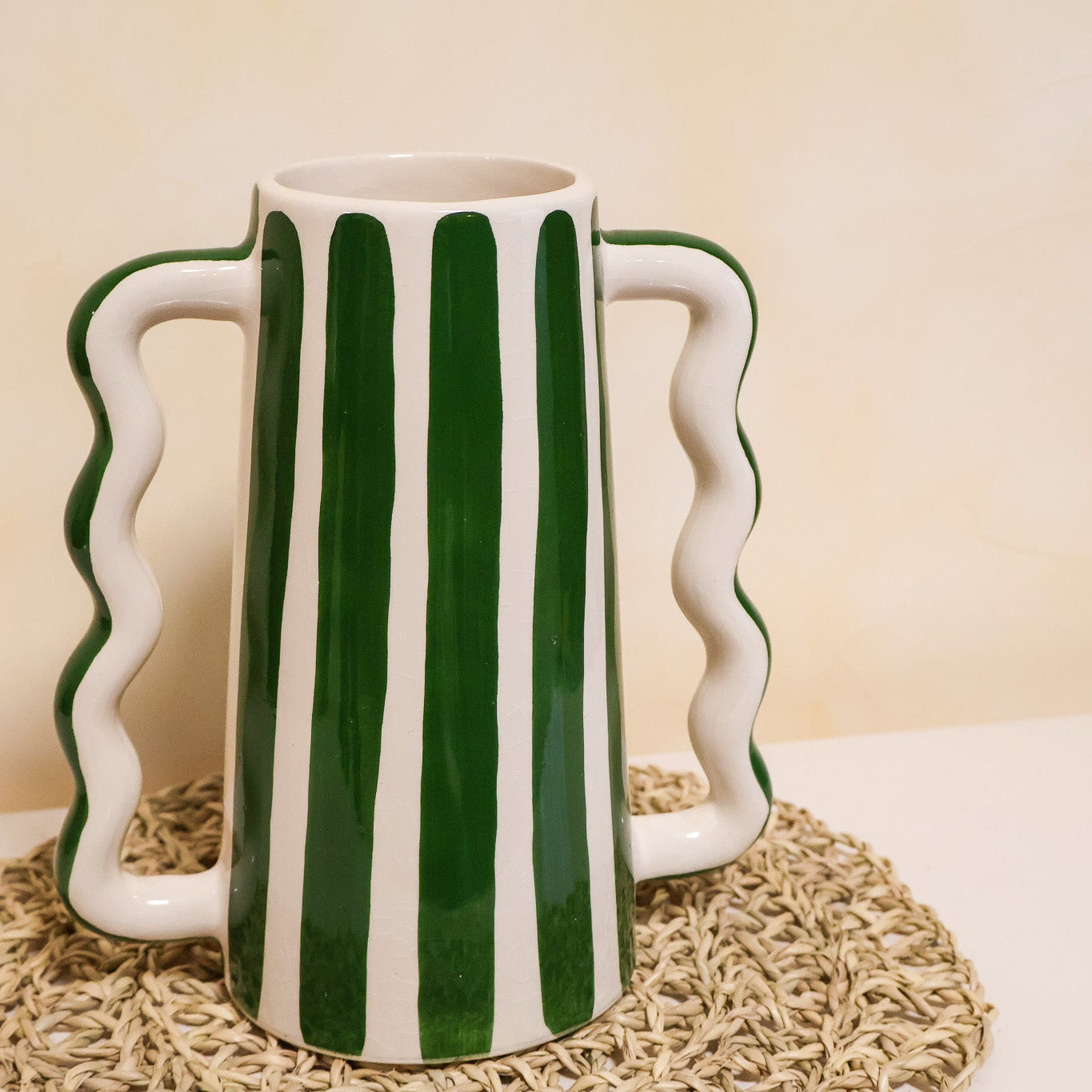 Vase MOUJA à rayures – fabrication artisanale, vase décoratif fait main au Maroc à rayures vertes, style méditerranéen