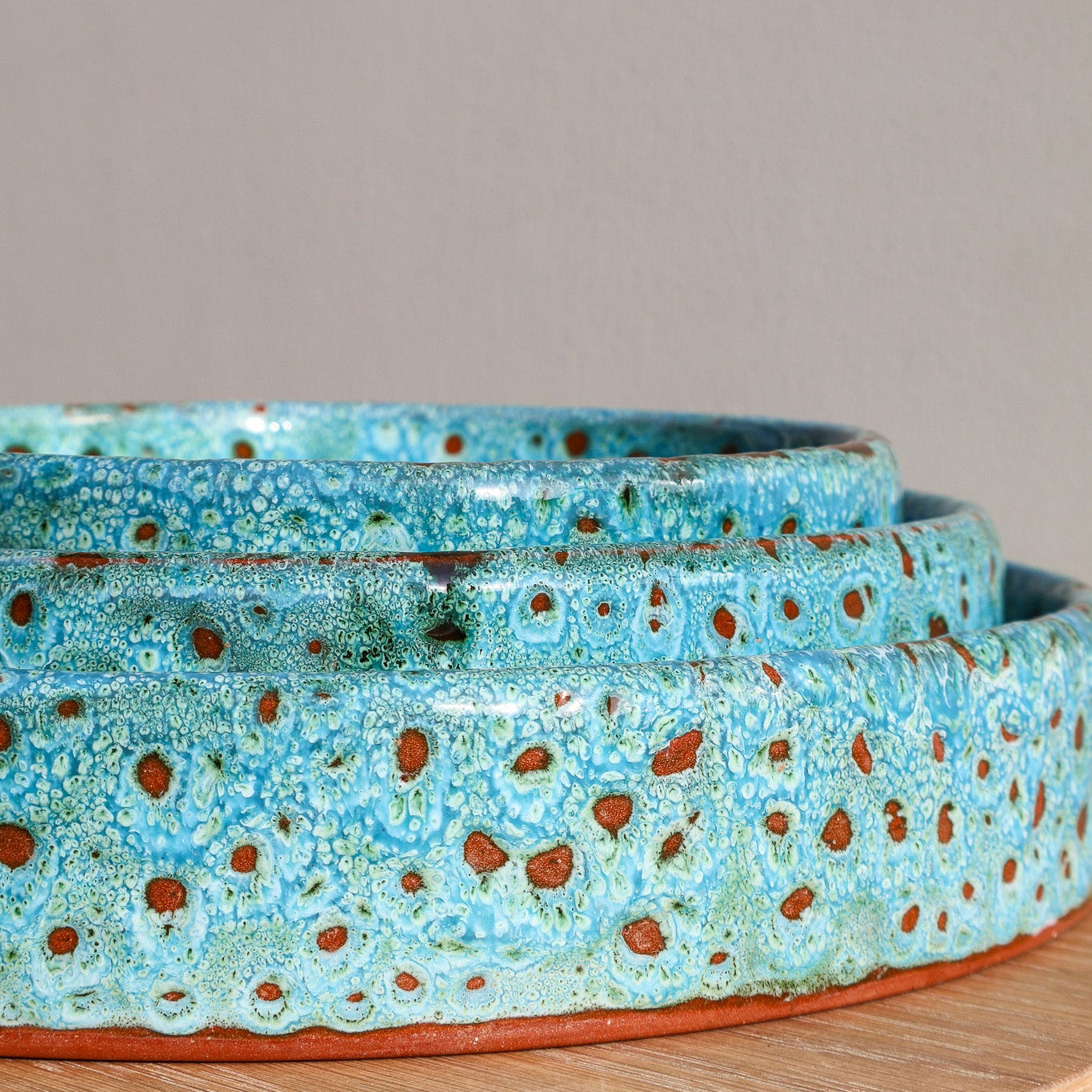 Plat rond en céramique, turquoise, 3 tailles - collection Ayyur