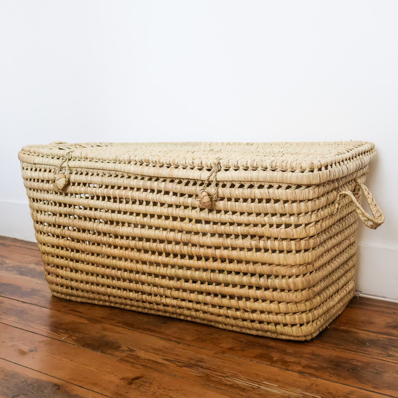 Malle de rangement en osier marocain 80 cm avec couvercle – Maison Asli